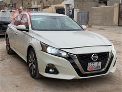 نيسان ألتيما